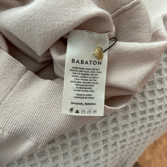 Babaton Aritzia Turtleneck Sweater XS in Denude - Picture 5 of 6